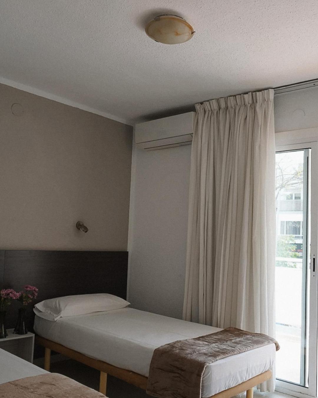 Ram Rooms Tahiti 살루 외부 사진